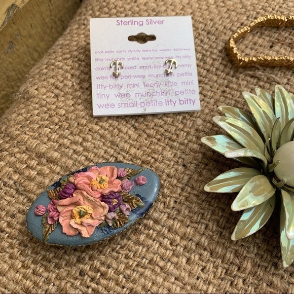 Vintage Estate Jewelry Group Lot Earrings Pins - Picture 6 of 8